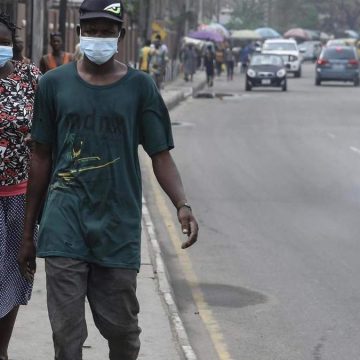 Coronavirus : Quand la maladie fait sourire les commerçants Coronavirus : Quand la maladie fait sourire les commerçants