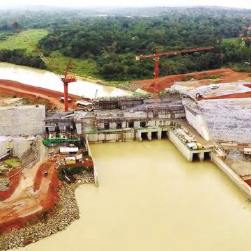 CAMEROUN : PRES DE 50% DE L’ENDETTEMENT DE L’ETAT DEPUIS 2010 A SERVI POUR DES PROJETS D’EAU ET D’ENERGIE