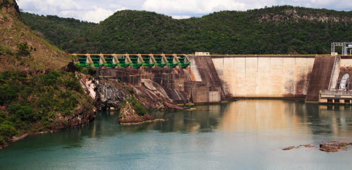 CAMEROUN : UN OPERATEUR PRIVE INVESTIT POUR UNE CENTRALE HYDROELECTRIQUE. CAMEROUN : UN OPERATEUR PRIVE INVESTIT POUR UNE CENTRALE HYDROELECTRIQUE.