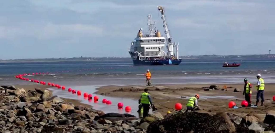 AFRIQUE-INTERNET : LE CONGO LANCE LES TRAVAUX D’INTERCONNEXION PAR FIBRE OPTIQUE AU CAMEROUN AFRIQUE-INTERNET : LE CONGO LANCE LES TRAVAUX D’INTERCONNEXION PAR FIBRE OPTIQUE AU CAMEROUN