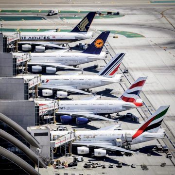 KENYA-TRANSPORT AÉRIEN : LES AUTORITÉS MENACENT DE VENDRE UNE CENTAINE D’AVIONS ABANDONNES DANS SES AEROPORTS KENYA-TRANSPORT AÉRIEN : LES AUTORITÉS MENACENT DE VENDRE UNE CENTAINE D’AVIONS ABANDONNES DANS SES AEROPORTS