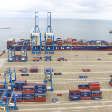 CAMEROUN-TRANSPORTS MARITIMES : LES OPÉRATEURS ECONOMIQUES DE LA CEMAC BENEFICIENT DÉSORMAIS D’UN TRANSIT POUR LEURS MARCHANDISES A DESTINATION DE L’ASIE CAMEROUN-TRANSPORTS MARITIMES : LES OPÉRATEURS ECONOMIQUES DE LA CEMAC BENEFICIENT DÉSORMAIS D’UN TRANSIT POUR LEURS MARCHANDISES A DESTINATION DE L’ASIE