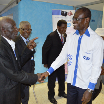 CAMEROUN – ALLOCATIONS FAMILIALES : UN BOL D’AIR POUR LES PENSIONNAIRES DE LA CNPS. CAMEROUN – ALLOCATIONS FAMILIALES : UN BOL D’AIR POUR LES PENSIONNAIRES DE LA CNPS.