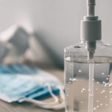 CAMEROUN – SANTE : DES GELS HYDRO-ALCOOLIQUES CONTREFAITS SUR LE MARCHE CAMEROUN – SANTE : DES GELS HYDRO-ALCOOLIQUES CONTREFAITS SUR LE MARCHE