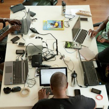 CAMEROUN-INTERNET : LE TAUX DE CONNEXION EN FORTE HAUSSE GRACE A L’OFFRE SATELLITAIRE CAMEROUN-INTERNET : LE TAUX DE CONNEXION EN FORTE HAUSSE GRACE A L’OFFRE SATELLITAIRE