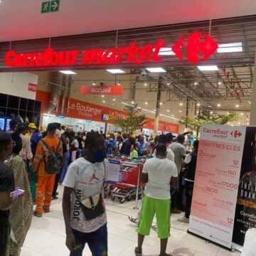 AGROALIMENTAIRE : ET DE 4 POUR CARREFOUR MARKET AGROALIMENTAIRE : ET DE 4 POUR CARREFOUR MARKET