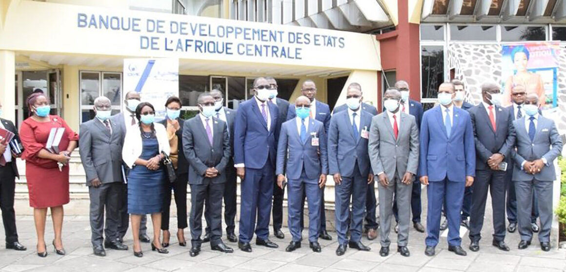 AFRIQUE-PERFORMANCE : LA BDEAC DRESSE LE BILAN DE SES 45 ANS D’EXISTENCE AFRIQUE-PERFORMANCE : LA BDEAC DRESSE LE BILAN DE SES 45 ANS D’EXISTENCE