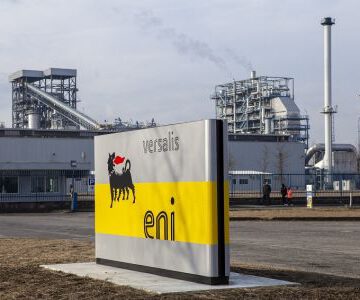 KENYA-HYDROCARBURES : KENYATTA S’ASSOCIE A L’ITALIEN ENI POUR LE DÉVELOPPEMENT DES BIOCARBURANTS KENYA-HYDROCARBURES : KENYATTA S’ASSOCIE A L’ITALIEN ENI POUR LE DÉVELOPPEMENT DES BIOCARBURANTS