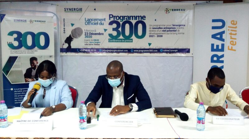 TOGO-ENTREPRENEURIAT : UNE INITIATIVE POUR ACCOMPAGNER FINANCIEREMENT 300 PETITES ENTREPRISES TOGO-ENTREPRENEURIAT : UNE INITIATIVE POUR ACCOMPAGNER FINANCIEREMENT 300 PETITES ENTREPRISES