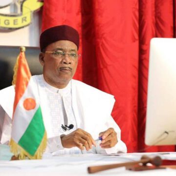 DISTINCTION : LE PRESIDENT ISSOUFOU MAHAMADOU, LAUREAT DU 7E PRIX MO IBRAHIM DU LEADERSHIP AFRICAIN DISTINCTION : LE PRESIDENT ISSOUFOU MAHAMADOU, LAUREAT DU 7E PRIX MO IBRAHIM DU LEADERSHIP AFRICAIN