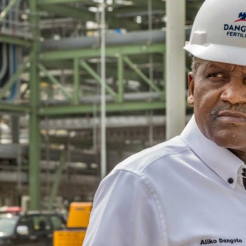 CAMEROUN-INDUSTRIE: LE MILLIARDAIRE NIGERIAN DANGOTE ANNONCE DE NOUVEAUX PROJETS CAMEROUN-INDUSTRIE: LE MILLIARDAIRE NIGERIAN DANGOTE ANNONCE DE NOUVEAUX PROJETS