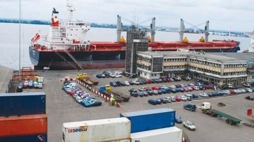 CAMEROUN-TRANSIT: LE PORT DE DOUALA ALLÈGE LES TAXES DES MARCHANDISES EN PARTANCE POUR LE TCHAD ET LA RCA CAMEROUN-TRANSIT: LE PORT DE DOUALA ALLÈGE LES TAXES DES MARCHANDISES EN PARTANCE POUR LE TCHAD ET LA RCA