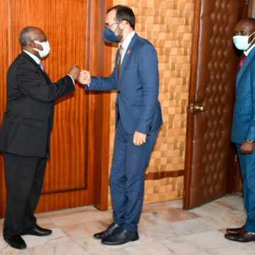 CAMEROUN-INVESTISSEMENT: LA RÉPUBLIQUE TCHÈQUE VEUT SE POSITIONNER CAMEROUN-INVESTISSEMENT: LA RÉPUBLIQUE TCHÈQUE VEUT SE POSITIONNER