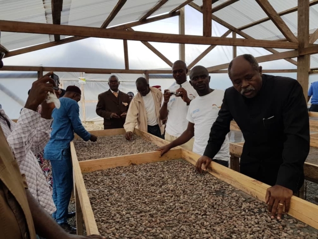 CAMEROUN-AGRICULTURE: NOUVEAU GUICHET DE SUBVENTION POUR LE CACAO ET LE CAFÉ CAMEROUN-AGRICULTURE: NOUVEAU GUICHET DE SUBVENTION POUR LE CACAO ET LE CAFÉ