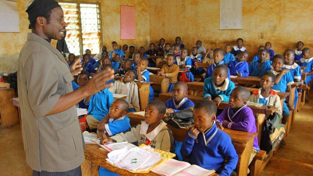 CAMEROUN – EDUCATION: RECRUTEMENT À VENIR DE 3000 INSTITUTEURS CAMEROUN – EDUCATION: RECRUTEMENT À VENIR DE 3000 INSTITUTEURS