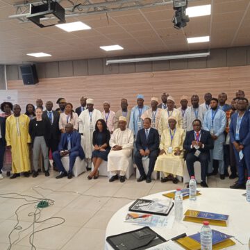 CAMEROUN : ATELIER SOUS-REGIONAL SUR LA PREVENTION ET LA RESOLUTION DE CONFLITS LIES A L’UTILISATION DES RESSOURCES AGRO-PASTORALES CAMEROUN : ATELIER SOUS-REGIONAL SUR LA PREVENTION ET LA RESOLUTION DE CONFLITS LIES A L’UTILISATION DES RESSOURCES AGRO-PASTORALES
