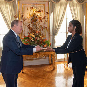 GABON –DIPLOMATIE : LILIANE MASSALA CHEZ LE PRINCE ALBERT II DE MONACO GABON –DIPLOMATIE : LILIANE MASSALA CHEZ LE PRINCE ALBERT II DE MONACO