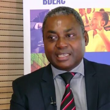 AFRIQUE CENTRALE-BOURSE : LE CAMEROUNAIS LOUIS BANGA-NTOLO PREND LES RÊNES DE LA BVMAC AFRIQUE CENTRALE-BOURSE : LE CAMEROUNAIS LOUIS BANGA-NTOLO PREND LES RÊNES DE LA BVMAC