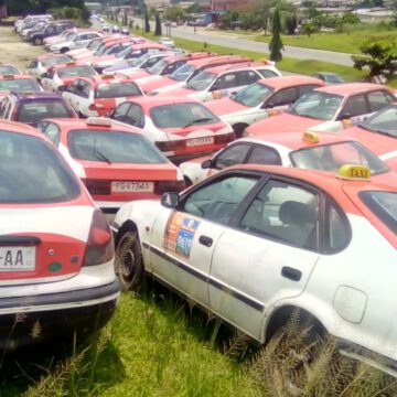 GABON-TRANSPORT : L’OFFICE NATIONAL DE L’EMPLOI VA AIDER DES JEUNES CHAUFFEURS A DEVENIR PROPRIETAIRES DE LEUR TAXI GABON-TRANSPORT : L’OFFICE NATIONAL DE L’EMPLOI VA AIDER DES JEUNES CHAUFFEURS A DEVENIR PROPRIETAIRES DE LEUR TAXI
