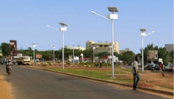 CAMEROUN – ENERGIE SOLAIRE: HUAWEI TECHNOLOGIES ELECTRIFIE LE CAMPUS DE L’UNIVERSITE DE YAOUNDE II CAMEROUN – ENERGIE SOLAIRE: HUAWEI TECHNOLOGIES ELECTRIFIE LE CAMPUS DE L’UNIVERSITE DE YAOUNDE II