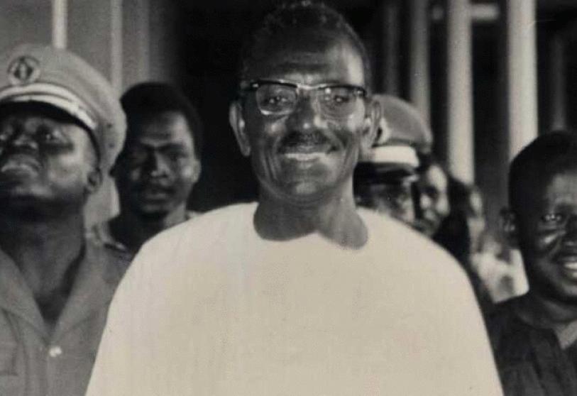 AFRIQUE-FIGURES HISTORIQUES : CHEIKH ANTA DIOP, LE DERNIER PHARAON AFRIQUE-FIGURES HISTORIQUES : CHEIKH ANTA DIOP, LE DERNIER PHARAON