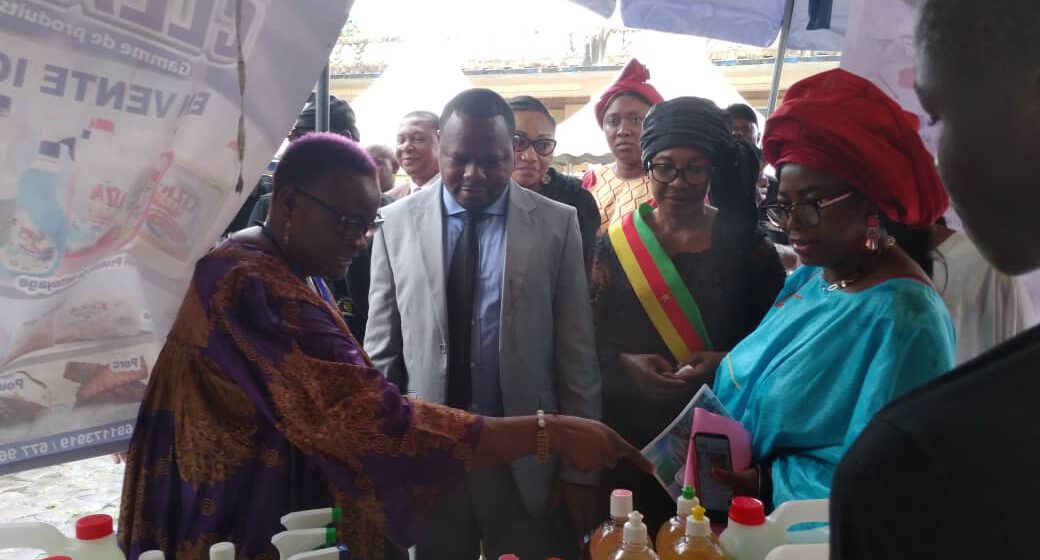 CAMEROUN-ENTREPRENEURIAT: PROMOTION DU MADE IN CAMEROON DANS L’ARRONDISSEMENT DE DOUALA 1ER CAMEROUN-ENTREPRENEURIAT: PROMOTION DU MADE IN CAMEROON DANS L’ARRONDISSEMENT DE DOUALA 1ER