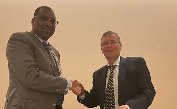 CAMEROUN-INVESTISSEMENT: BIENTOT UNE USINE DE PRODUCTION DE BITUME A KRIBI CAMEROUN-INVESTISSEMENT: BIENTOT UNE USINE DE PRODUCTION DE BITUME A KRIBI
