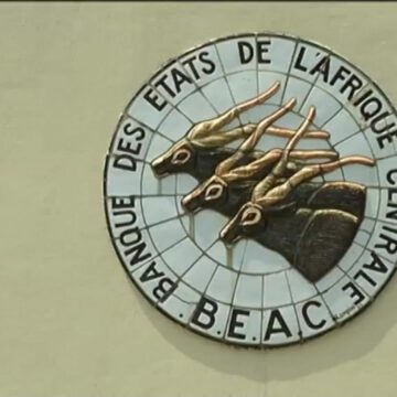 CAMEROUN – MARCHÉ DES TITRES DE LA BEAC : LANCEMENT D’UN NOUVEL EMPRUNT DE 25 MILLIARDS DE FCFA ET D’UNE MATURITÉ DE 7 ANS CAMEROUN – MARCHÉ DES TITRES DE LA BEAC : LANCEMENT D’UN NOUVEL EMPRUNT DE 25 MILLIARDS DE FCFA ET D’UNE MATURITÉ DE 7 ANS