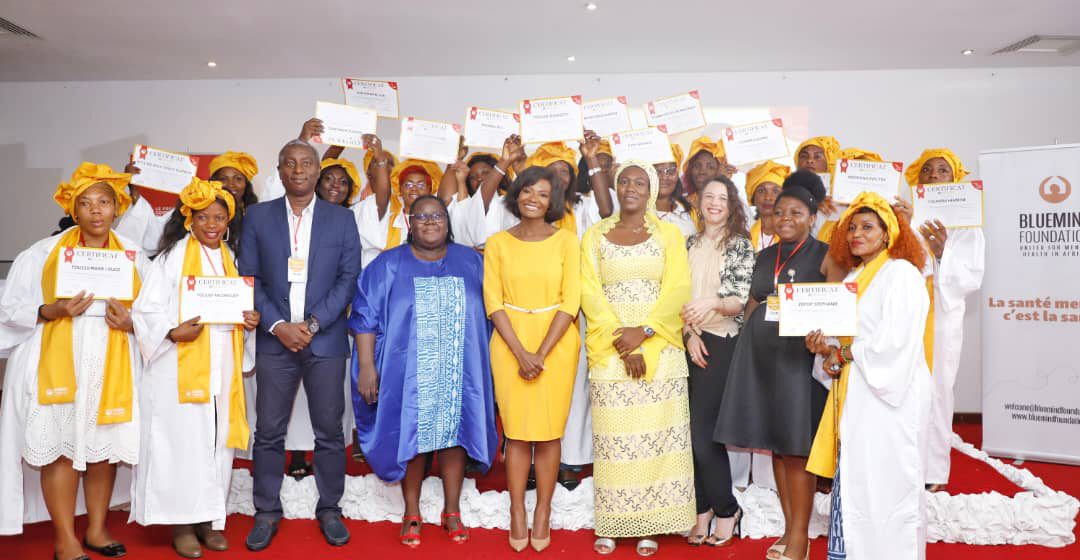 CAMEROUN – SANTÉ : LES COIFFEUSES AU SERVICE  DE LA SANTÉ  MENTALE. CAMEROUN – SANTÉ : LES COIFFEUSES AU SERVICE  DE LA SANTÉ  MENTALE.
