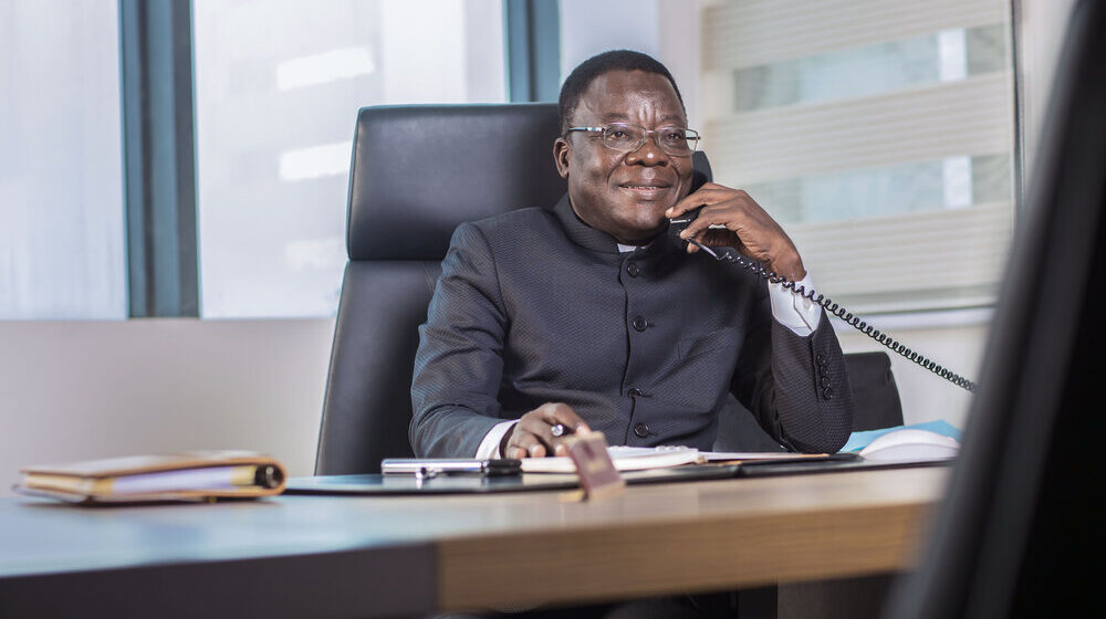 Alphonse NAFACK rejoint la Blockchain Association of Cameroon en tant que 1er Vice-Président du Conseil des Membres d’Honneur.