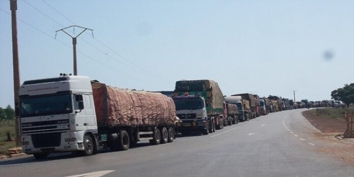 CEMAC – TRANSPORT :  DÉMATÉRIALISATION SUR LE CORRIDOR DOUALA-BANGUI-NDJAMENA  CEMAC – TRANSPORT :  DÉMATÉRIALISATION SUR LE CORRIDOR DOUALA-BANGUI-NDJAMENA