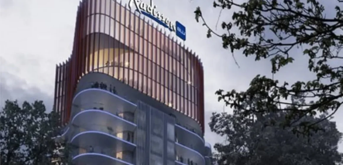 CAMEROUN-INFRASTRUCTURE : LA FIN DES TRAVAUX DU RADISON HOTEL REPOUSSÉE EN 2026