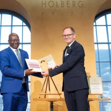 AFRIQUE – RECONNAISSANCE : ACHILLE MBEMBE,LAURÉAT DU PRIX HOLBERG 2024