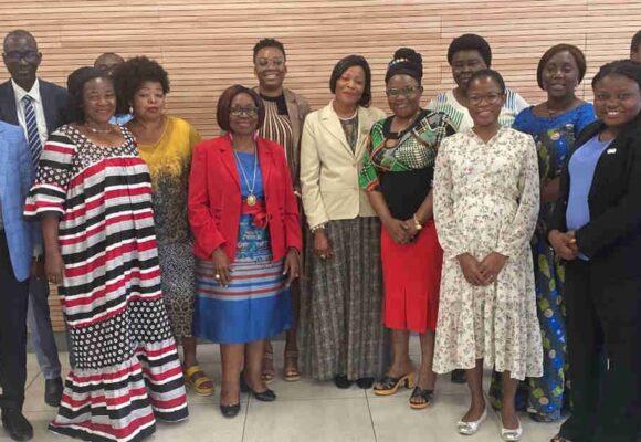 CAMEROUN/ENTREPRENEURIAT FÉMININ : RÉDUIRE L’ÉCART DE L’ACCÈS AU FINANCEMENT ENTRE LA FEMME ET L’HOMME CAMEROUN/ENTREPRENEURIAT FÉMININ : RÉDUIRE L’ÉCART DE L’ACCÈS AU FINANCEMENT ENTRE LA FEMME ET L’HOMME