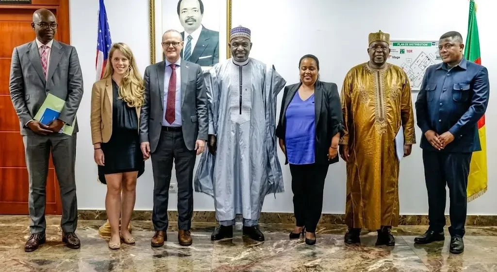 CAMEROUN – USA : LE DIALOGUE S’INTENSIFIE POUR MODERNISER L’ÉCONOMIE